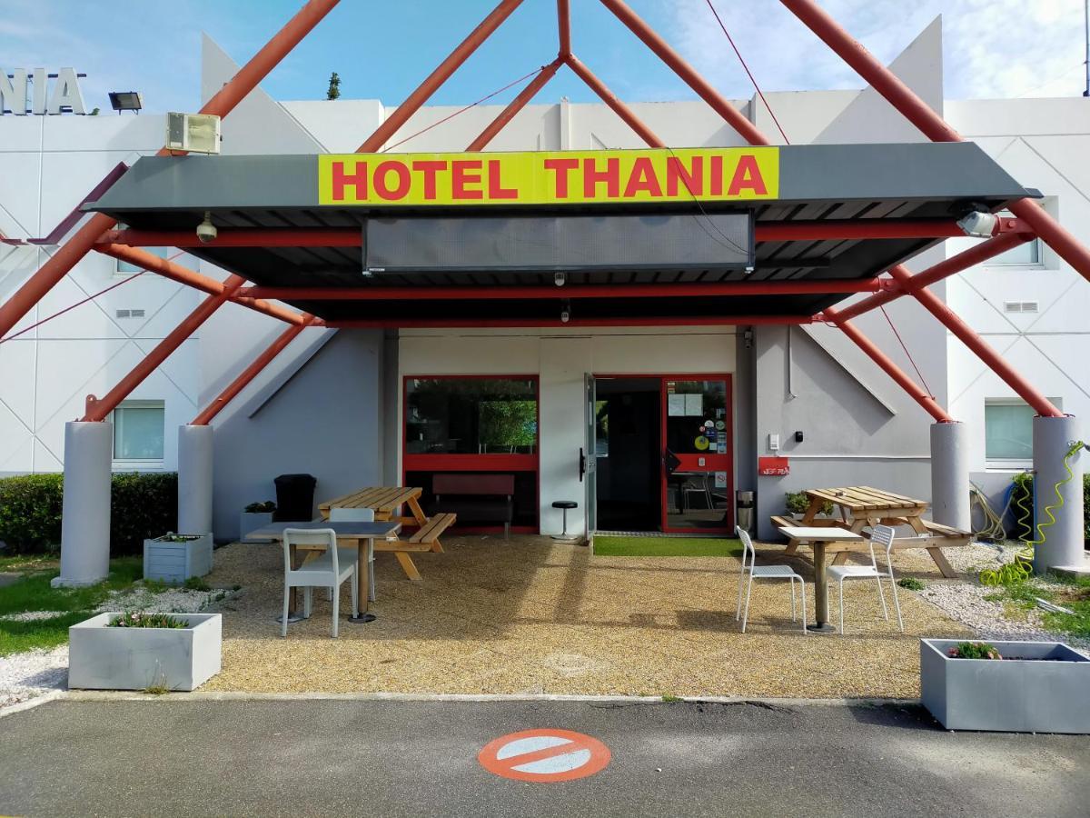 Hotel Thania 弗龙蒂尼昂 外观 照片