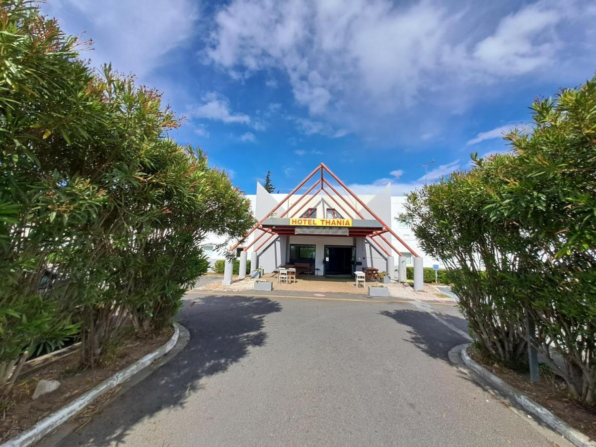 Hotel Thania 弗龙蒂尼昂 外观 照片